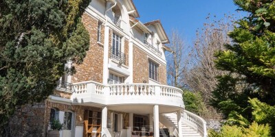 10 room  House for sale in Saint-Cloud, France