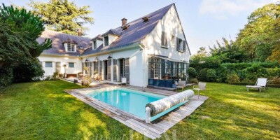 12 room  House for sale in Versailles, Île-de-France
