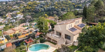 Villa for sale in Vallauris, France