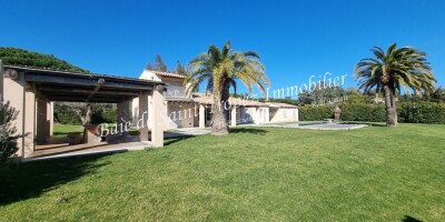 Villa for sale in Saint-Tropez, French Riviera