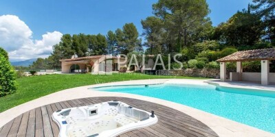 Villa for sale in Mouans-Sartoux, France