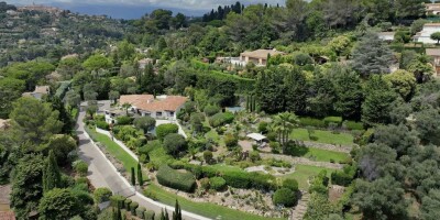 8 room  Villa for sale in Mougins, France