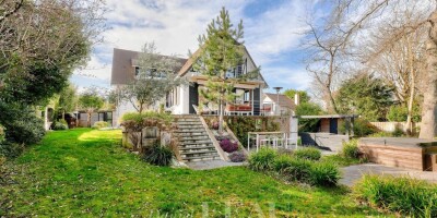9 room  House for sale in La Celle-Saint-Cloud, Île-de-France
