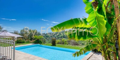 3 bedroom  House for sale in Vence, France