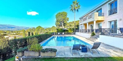 7 room  Villa for sale in Mougins, France