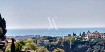 8 room  House for sale in Cannes, France