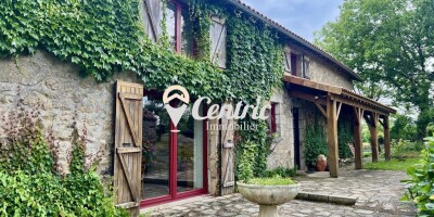 12 bedroom  House for sale in Bressuire, Nouvelle-Aquitaine
