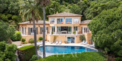 10 room  Villa for sale in Cavalaire-sur-Mer, French Riviera