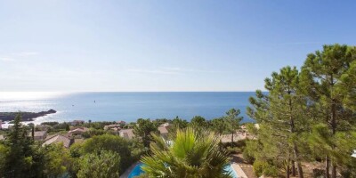 9 room  Villa for sale in Saint-Raphaël, France