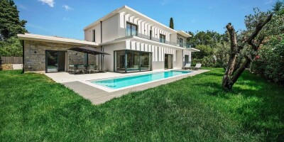 8 room  Villa for sale in Mougins, France