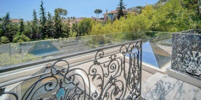 8 room  House for sale in Le Cannet, France