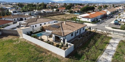 3 bedroom  Villa for sale in Pia, France