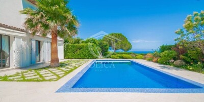 Villa for sale in Villeneuve-Loubet, French Riviera