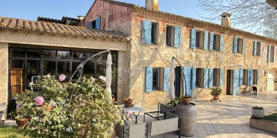 House for sale in Arles, France