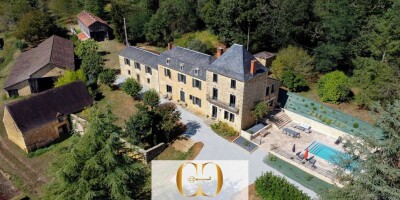 17 room  House for sale in Sarlat-la-Canéda, France