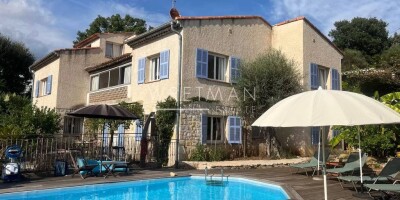 9 room  Villa for sale in Vence, French Riviera