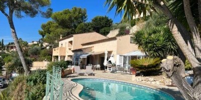 8 room  Villa for sale in Vallauris, French Riviera