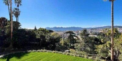 10 room  Villa for sale in Cannes, France