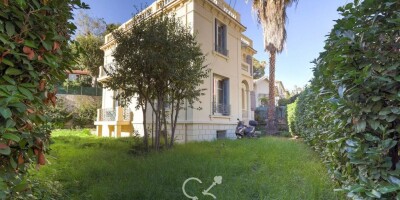 6 room  Villa for sale in Nice, France