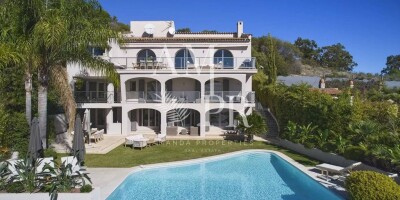 5 bedroom  Villa for sale in Cannes, France