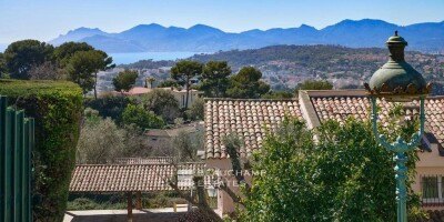 14 room  Villa for sale in Le Cannet, France