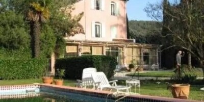 7 bedroom  House for sale in Cavaillon, French Riviera