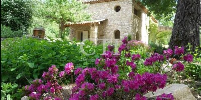 25 room  House for sale in Apt, French Riviera