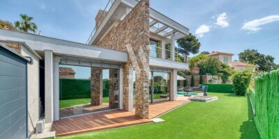 3 bedroom  Villa for sale in Cannes, French Riviera