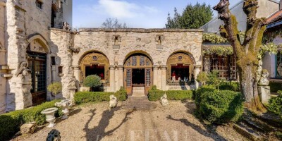 10 room  House for sale in Viroflay, France