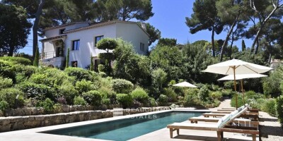 6 room  Villa for sale in Vallauris, France