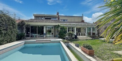 9 room  House for sale in Bordeaux, Nouvelle-Aquitaine