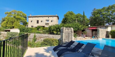 17 room  Villa for sale in Sauve, France