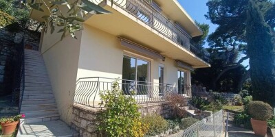 4 room  House for sale in Villefranche-sur-Mer, France