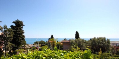 Villa for sale in Nice, France