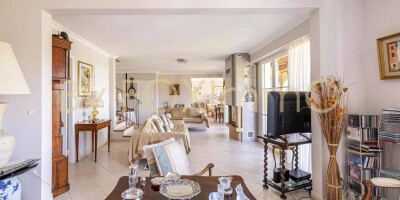 6 room  House for sale in Biot, French Riviera