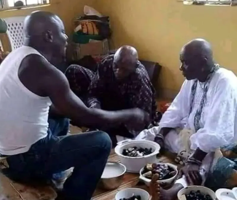CHIEF AWONIYI IFASHOLA Avatar Bg