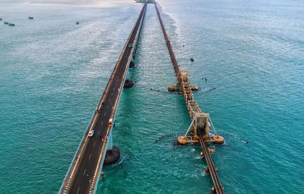 Griffin Travels Avatar Bg