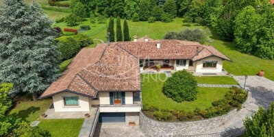 7 bedroom  Villa for sale in Via Faverio, Villa Guardia, Lombardy