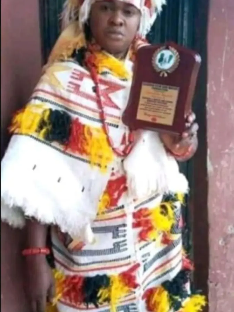 Chief Dr Awolere Awonla Avatar Bg