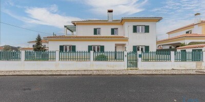 4 bedroom  House for sale in Milharado, Lisbon