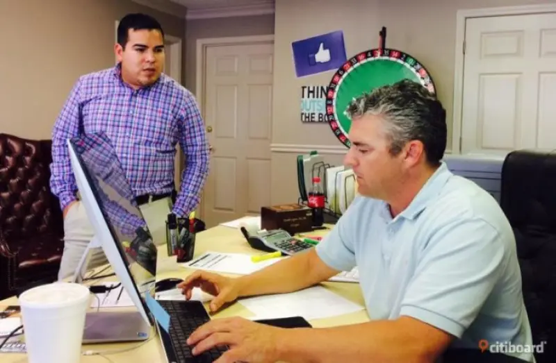 Dr James Eric Avatar Bg