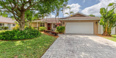 Photo of Detached House for sale in 1091 NW 77th Ave, Plantation, FL 33322, Pla...-medium-0