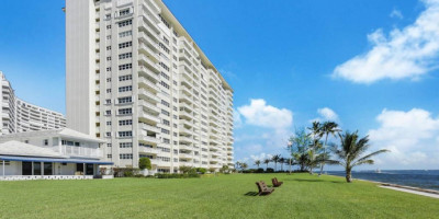 Photo of Luxury apartment complex  in 2100 S Ocean Dr, Fort Lauderdale, FL 3331...-medium-0