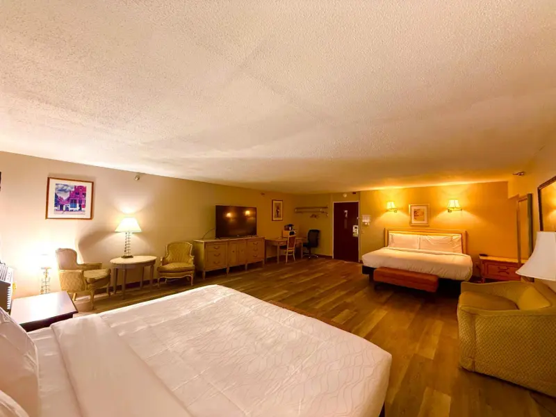 PRESQUE ISLE HOTEL Avatar Bg