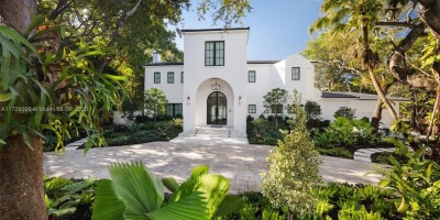 Villa for sale in Coral Gables, Florida