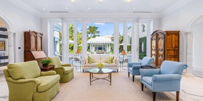 6 bedroom  Villa for sale in Palm Beach, Florida