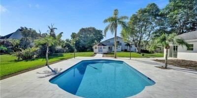 6 bedroom  Villa for sale in Plantation, Florida