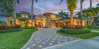 Villa for sale in West Palm Beach, Florida