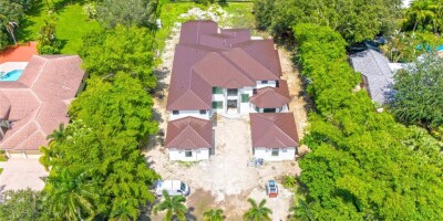 7 bedroom  Villa for sale in Plantation, Florida