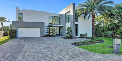 Villa for sale in Lauderdale by the sea, United States